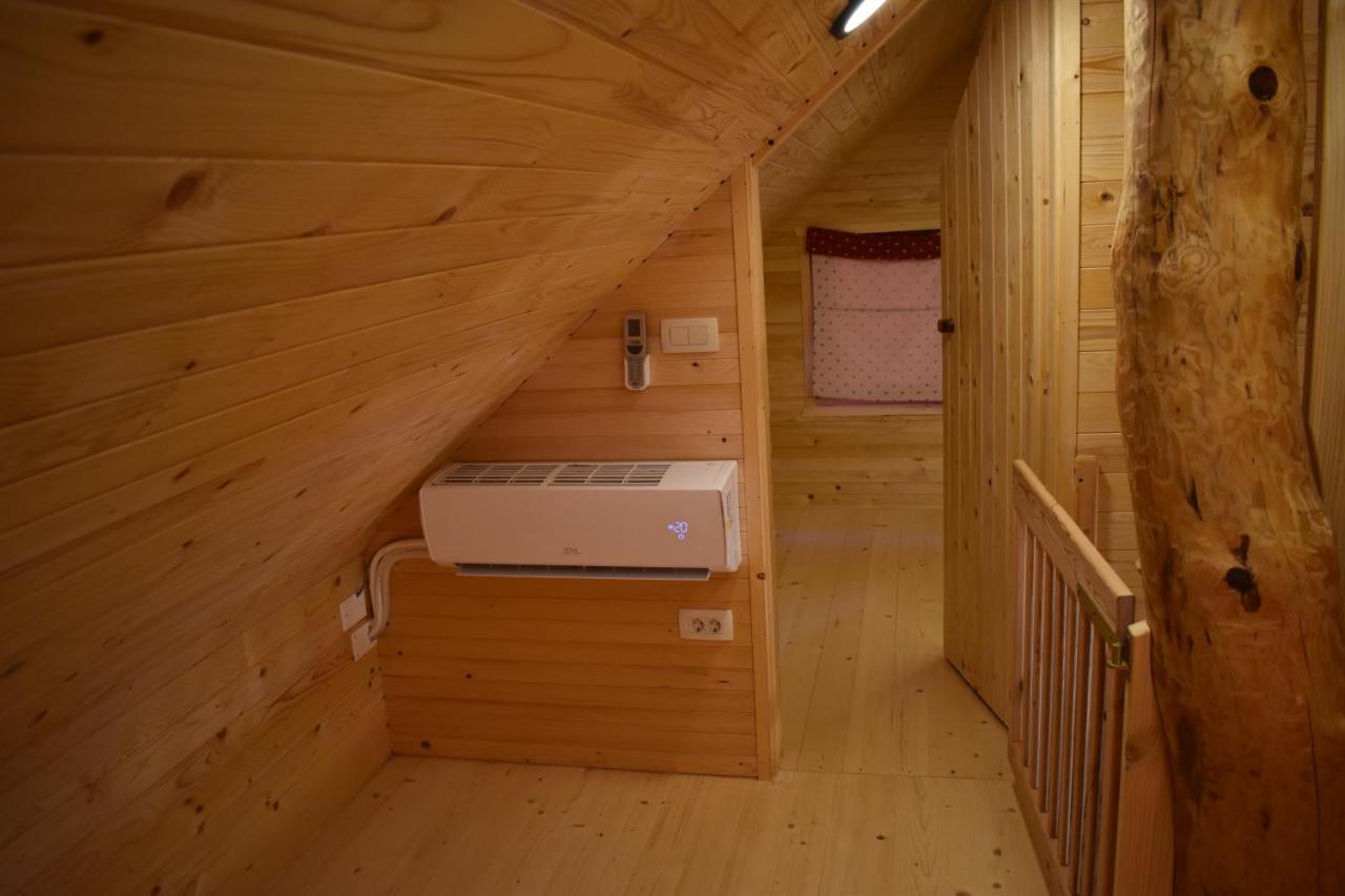 Farm stay Glamping Organic Farm Slibar Trzic
